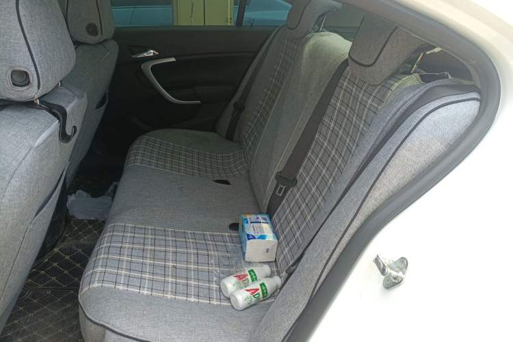 Used Buick Regal 2015 1.6T Leading Technology Model Left Rear Seat