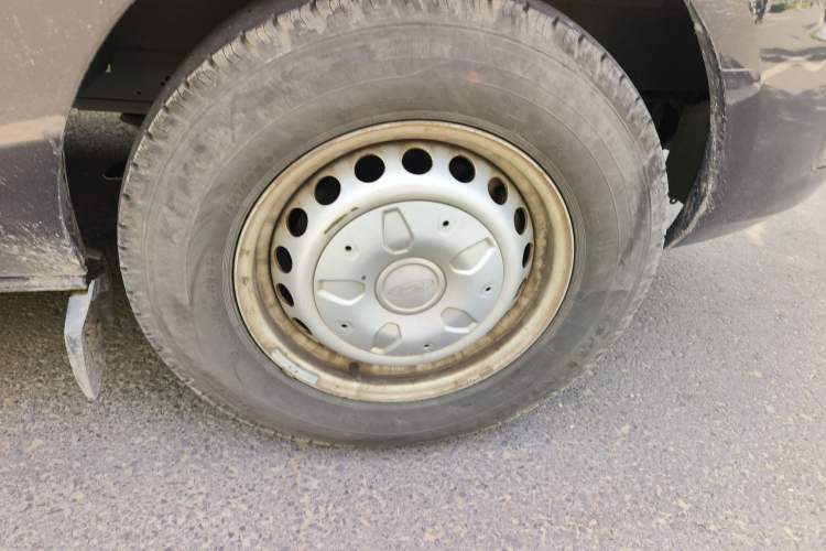 Used Ford Transit 2019 2.0T Diesel Multi-Purpose Commercial Vehicle Short Wheelbase Low Roof 6-Seater China VI Standard