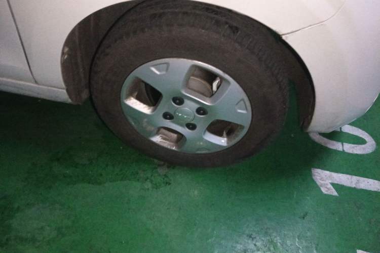 Used Roewe Clever 2021 302 km New Four-Seater Super-Efficient Version