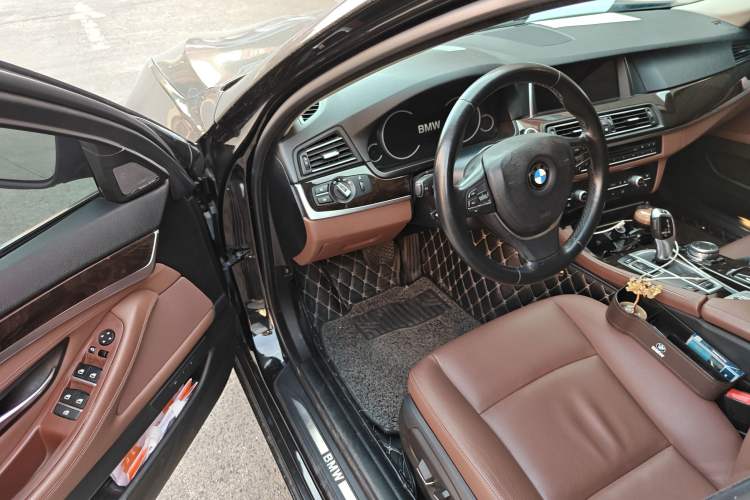 Used BMW 5 Series 2017 528Li Leading Model