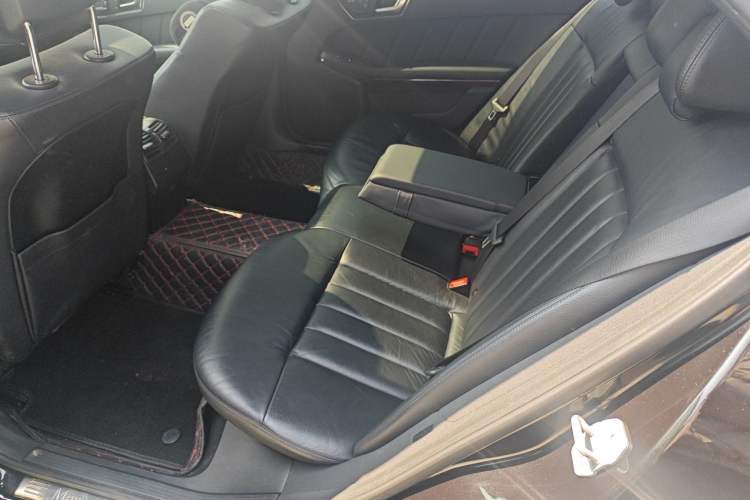 Used Mercedes-Benz E-Class 2013 E 300 L Elegant Model
