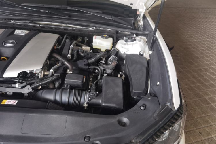 Used Lexus ES 2020 300h Premier Edition