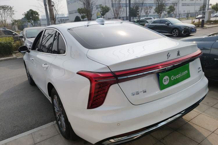 Used Hongqi H5 2025 1.5T DCT Qiyun 500 000th Unit Commemorative Edition
