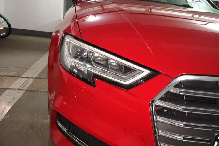 Used Audi A3 2020 Limousine 35 TFSI Fashion Edition China VI Emission Standard Right Front Headlight