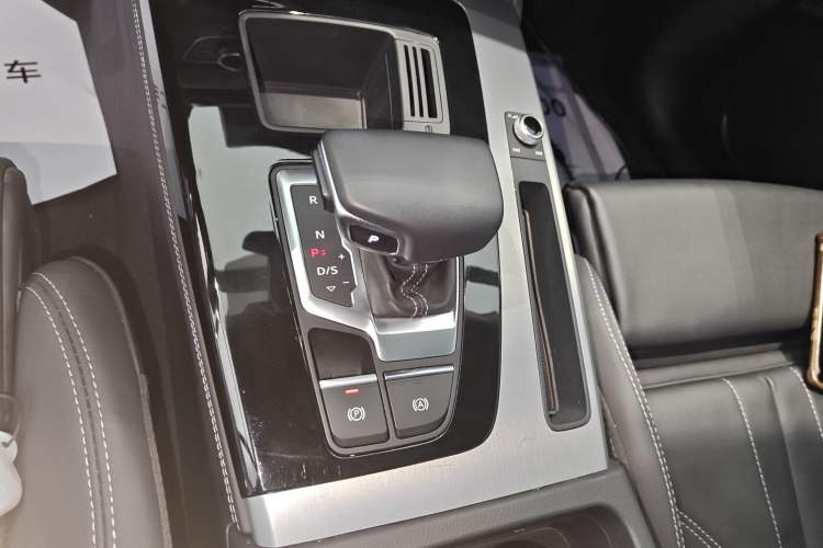 Used Audi Q5L 2023 40T Fashionable and Dynamic Edition