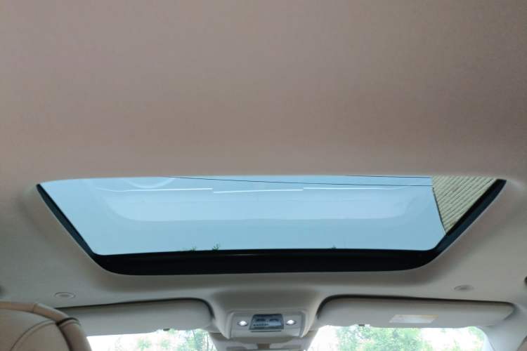 Used Denza D9 2024 DM-i 980 Four-Wheel Drive Prestige Model
