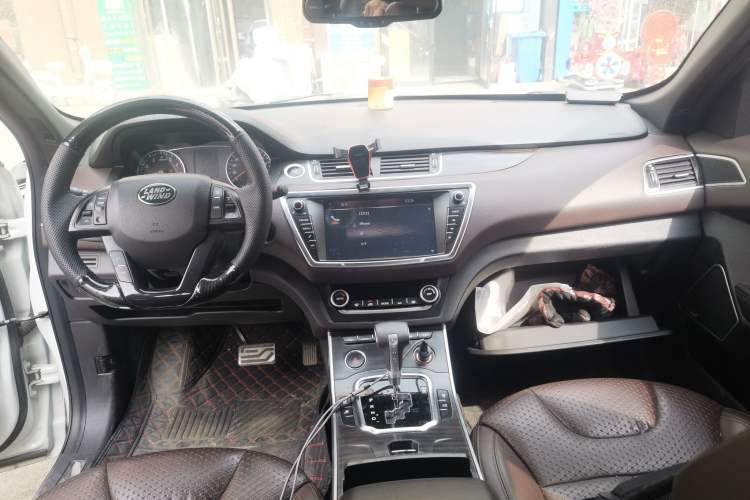 Used Land X7 2015 2.0T Panoramic Prestige Edition