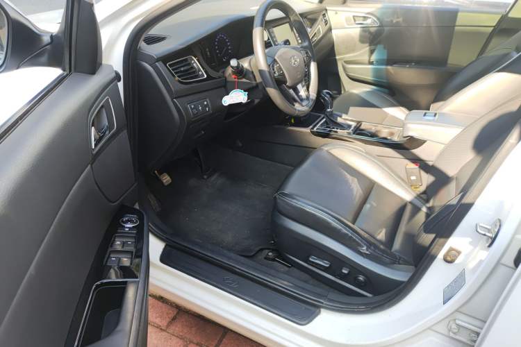 Used Hyundai Mistra 2016 1.8L Automatic Deluxe DLX Model