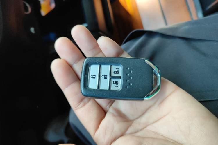 Used Honda Elysion 2019 2.0L Hybrid Luxury Edition
