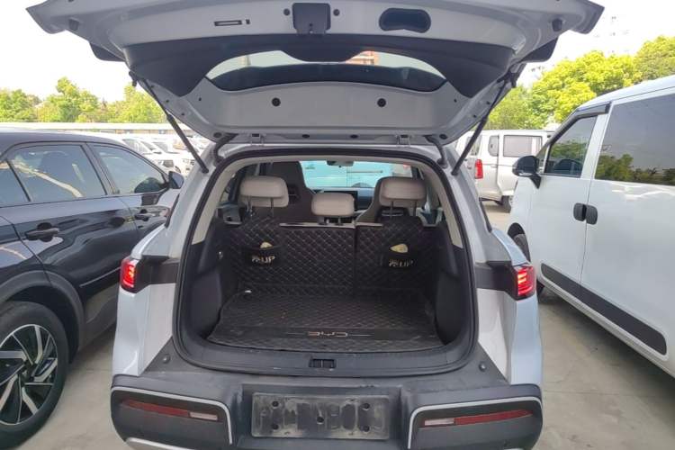 Used BYD Yuan UP 2025 Intelligent Driving Version 401 KM Dynamic Edition