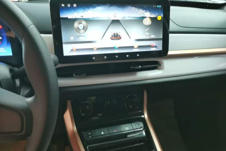 Used Dongfeng NAMMI BOX 2022 Chasing Wind Edition 331 km Standard Model