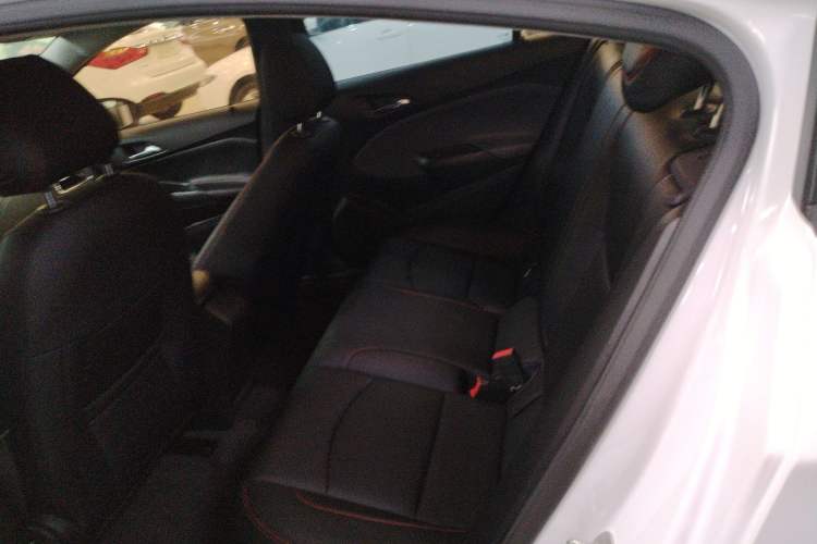 Used Chevrolet Cruze 2017 1.5L Automatic Pioneer Sunroof Edition