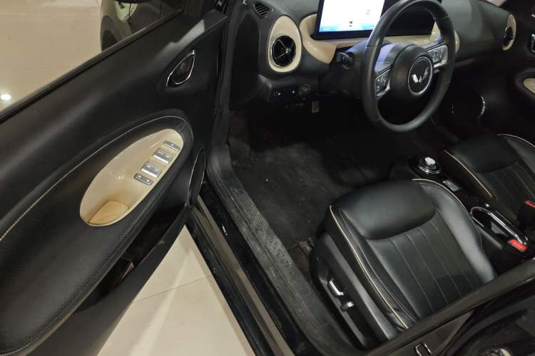 Used Wuling Bingo 2023 333 km Lingxi Connected Version
