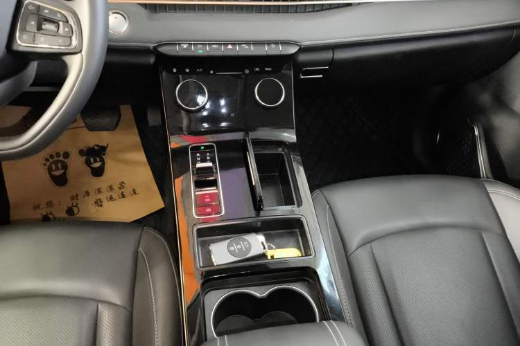 Used EXEED Zhuifeng C-DM 2022 1.5 TCI-DHT 105 km "Chengfeng Qi" Edition Gear Lever