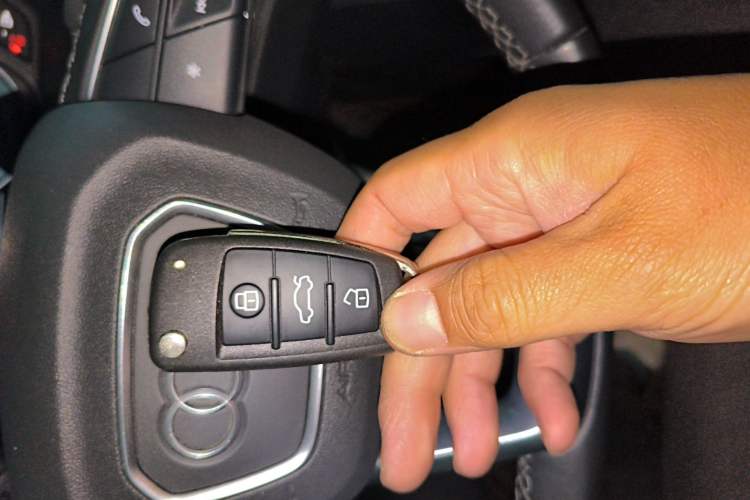 Used Audi Q3 2023 35 TFSI Fashion Dynamic Model (1.5T) Vehicle Key