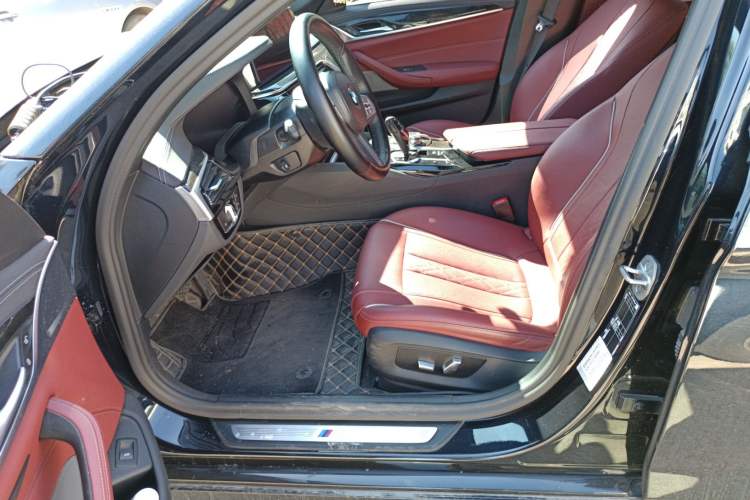 Used BMW 5 Series 2022 Second Facelift 525Li M Sport Package
