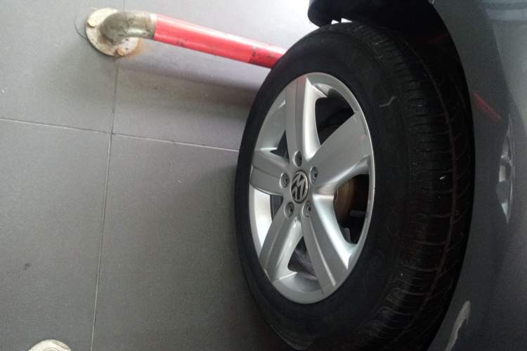 Used Volkswagen Touran 2015 1.4T Manual Fashion Edition 5-Seater Exterior 5