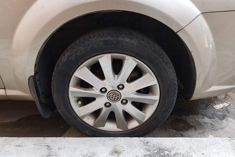 Used Buick Excelle 2013 1.5L Manual Luxury Model
