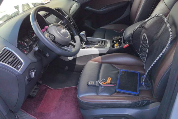 Used Audi Q5 2017 Plus 40 TFSI Technology Model