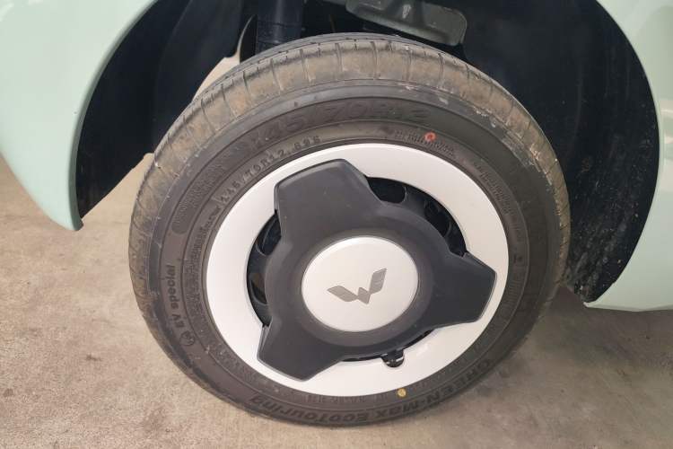 Used Wuling Hongguang MINIEV 2024 3rd Generation 215km Youth Edition Exterior 5