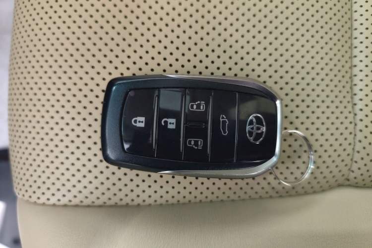 Used Toyota Vellfire 2021 Crown Dual-Engine 2.5L HV Supreme Edition