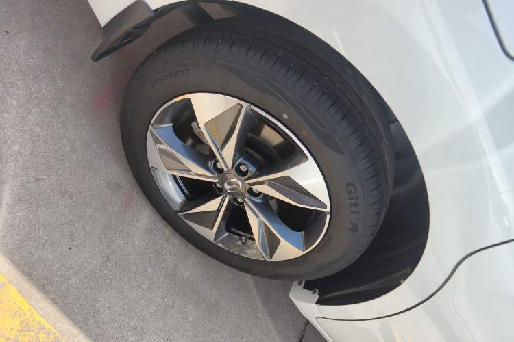 Used GAC Trumpchi M6 2023 PRO 270T DCT Luxury Edition Right Rear Wheel Hub