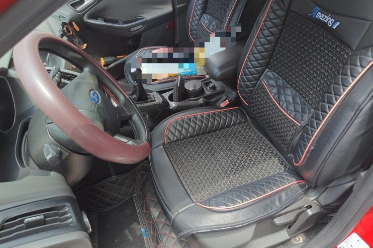 Used Ford Focus 2012 Hatchback 1.6L Manual Comfort Model
