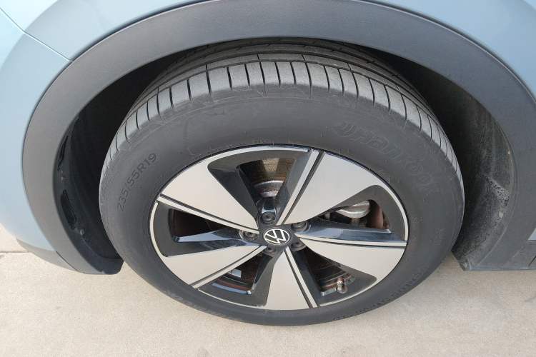 Used Volkswagen ID.4 X 2025 Smart Version Pure & Intelligent Enjoyment Edition Left Front Wheel Hub