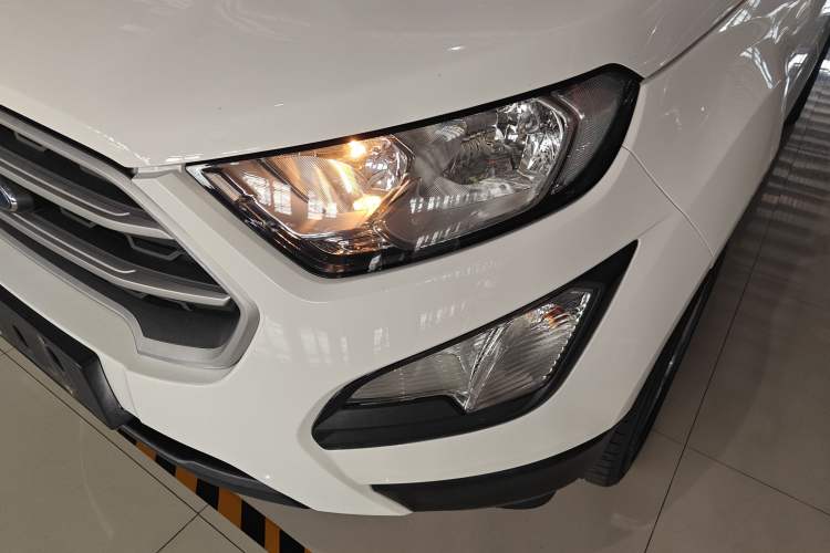 Used Ford EcoSport 2018 1.5L Automatic Platinum Wing Model
