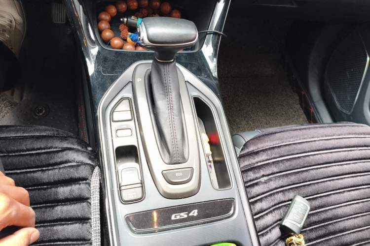 Used GAC Trumpchi GS4 2020 270T Automatic Luxury Smart Connectivity Version Gear Lever