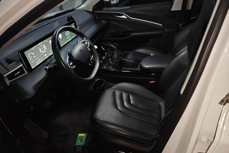 Used NETA U 2022 Zhi400 Pro Ternary Lithium