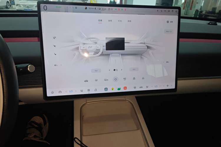 Used ONVO L60 2024 60 kWh Rear-Drive Version
