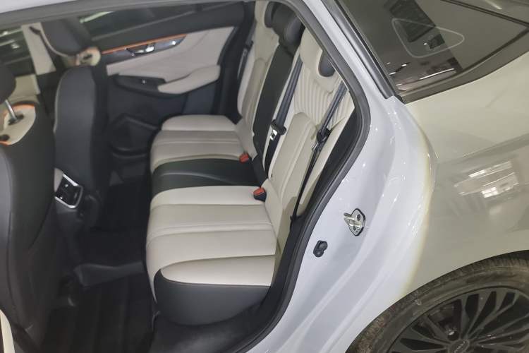 Used Dongfeng Aeolus Yixuan MAX 2023 1.5T Super Cool Trendy Dad Edition