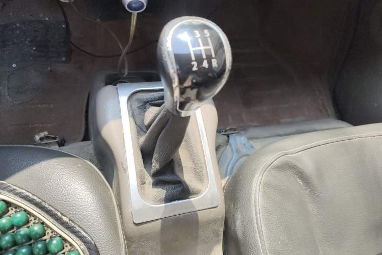 Used Wuling Rongguang 2011 1.2L Standard Version Gear Lever