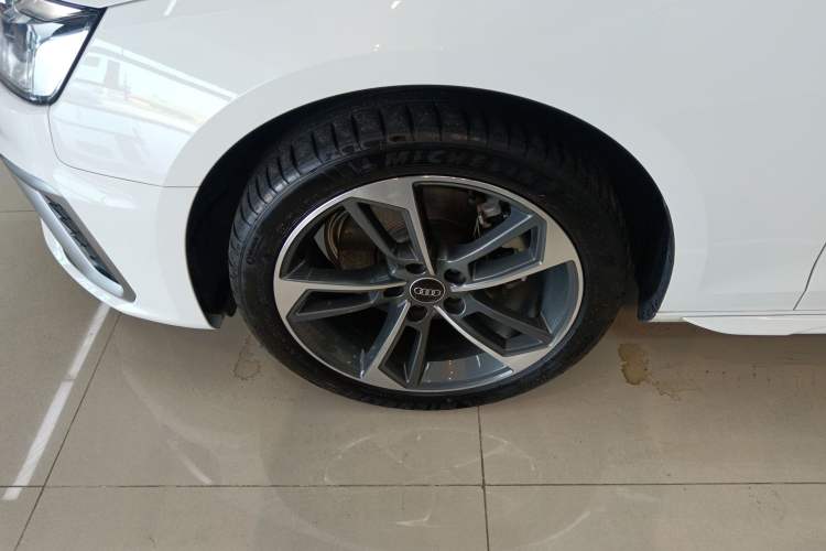 Used Audi A4L 2022 40 TFSI Fashion Dynamic Model Exterior 4