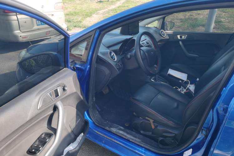 Used Ford Fiesta 2013 Hatchback 1.5L Automatic Fashion Edition
