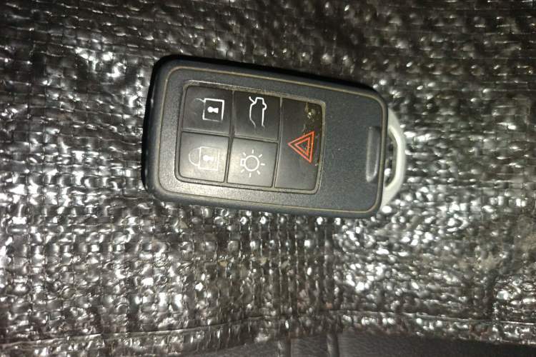 Used Volvo V40 2017 T3 Zhiyi Edition