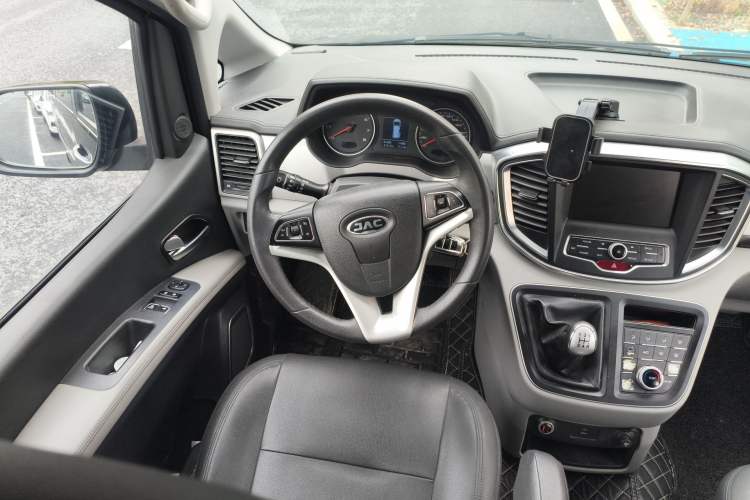 Used JAC Refine M4 2019 Business Series 2.0L Manual Business Version China V Standard Steering Wheel
