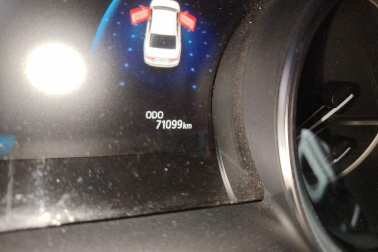 Used Toyota Camry 2018 2.0G Luxury Edition
