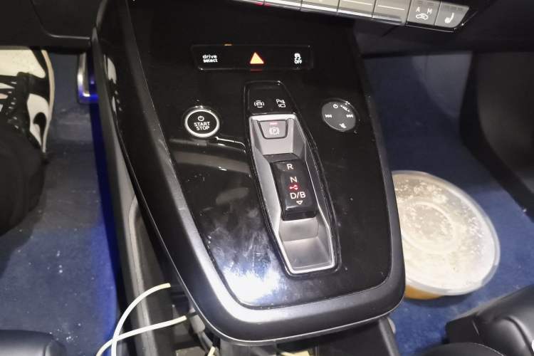 Used Audi Q4 e-tron 2024 40 e-tron Boundary Edition Gear Lever