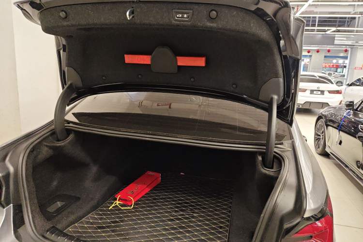 Used BMW 5 Series 2023 530Li Luxury Edition M Sport Package Trunk