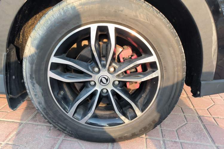 Used Dongfeng Fengon 580 2017 1.5T CVT Smart Style Model