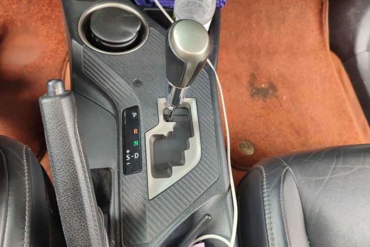 Used Toyota RAV4 2015 2.5L Automatic 4x4 Elite Edition
