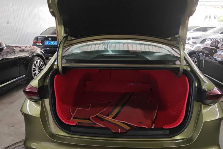 Used GAC Trumpchi EMPOW 2021 270T DCT J15 Version Trunk