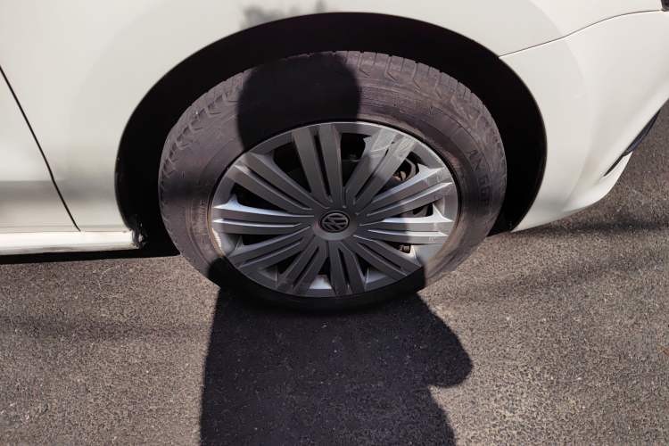 Used Volkswagen Polo 2016 1.6L Automatic Comfort Model