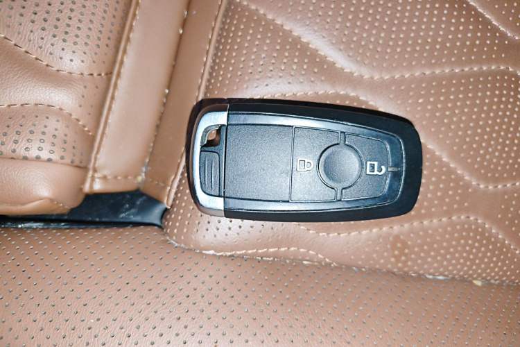 Used Ford Escape 2020 EcoBoost 245 Four-Wheel Drive Titanium Edition