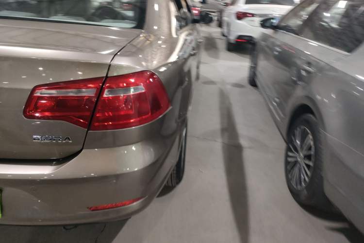 Used Volkswagen Bora 2014 1.6L Automatic Fashion Model