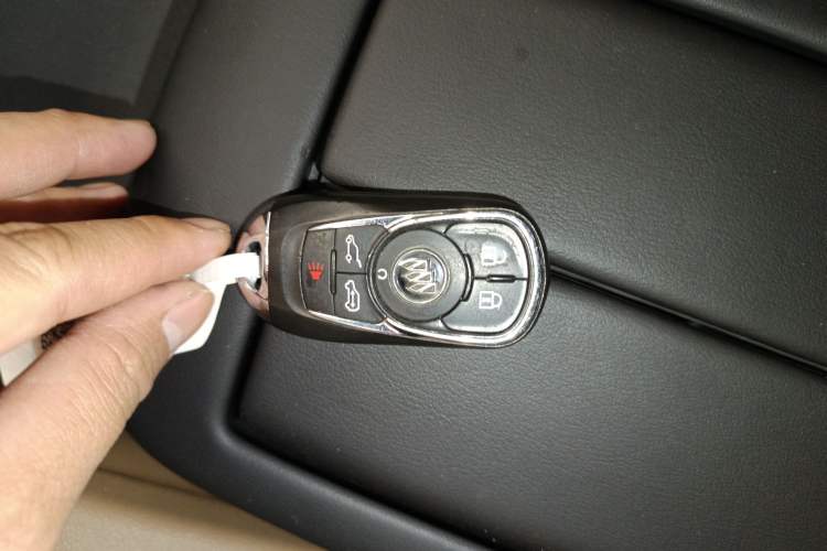 Used Buick GL8 2017 ES 28T Flagship Model China V Standard
