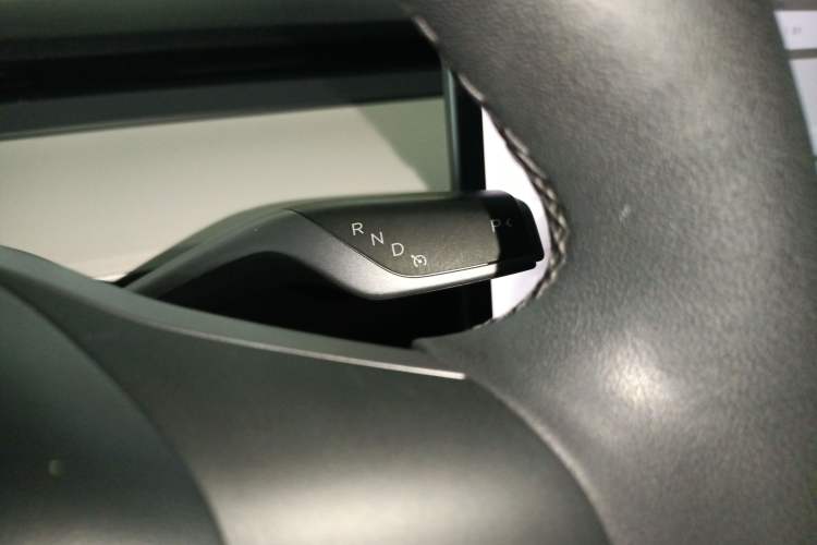 Used Tesla Model Y 2021 Long-Range All-Wheel-Drive Version 3D7