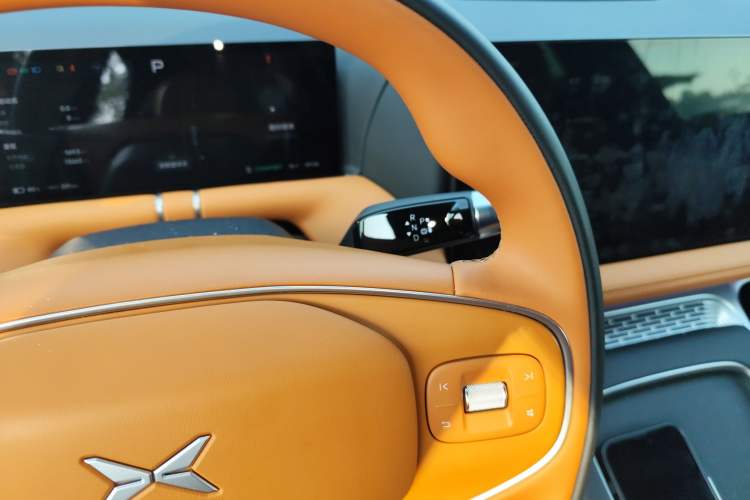 Used XPeng G9 2025 625 Long-Range Max Gear Lever